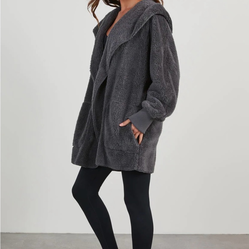 The Coziest Yet Pocketed Cardigan